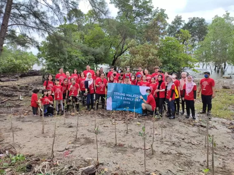 TERUMO MANGROVE PLANTING