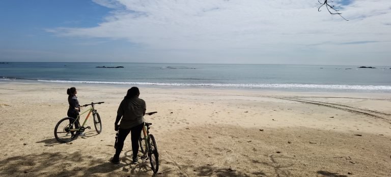 DESARU COAST CYCLING TOUR